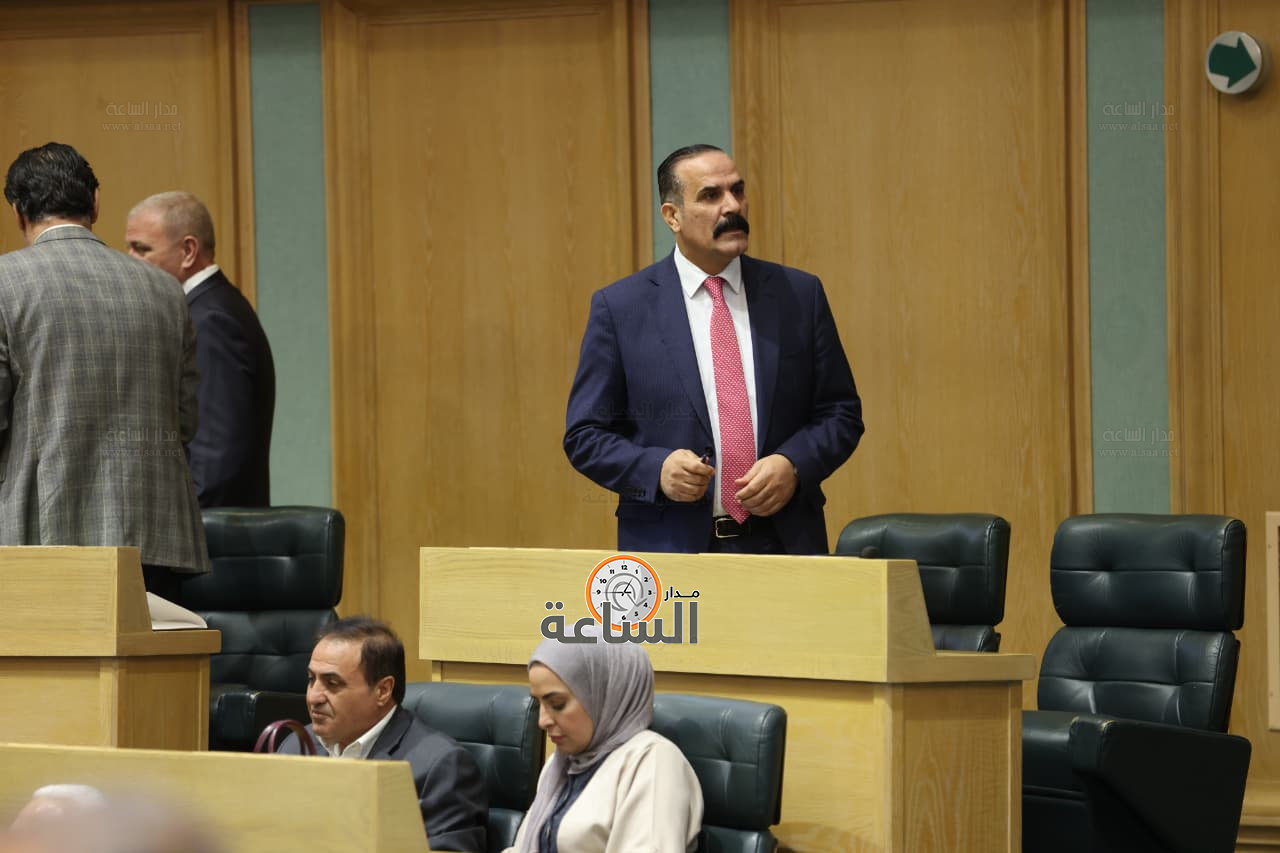 Madar Al-Saa Images 0.07677737345553692