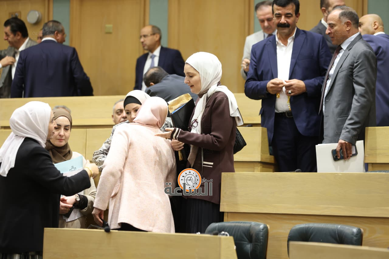 Madar Al-Saa Images 0.2143324694091534