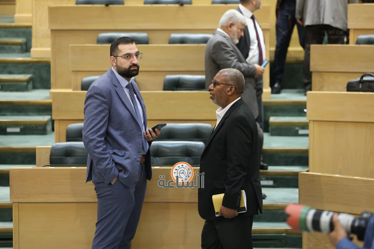 Madar Al-Saa Images 0.2571643516666403