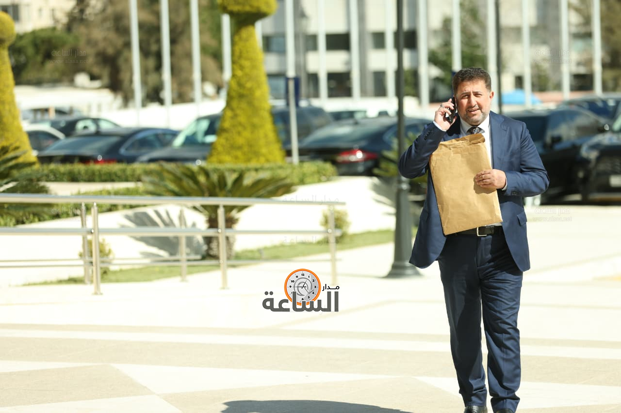 Madar Al-Saa Images 0.7621038922886224