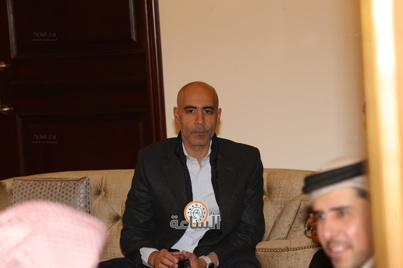 Madar Al-Saa Images 0.49737968750787376