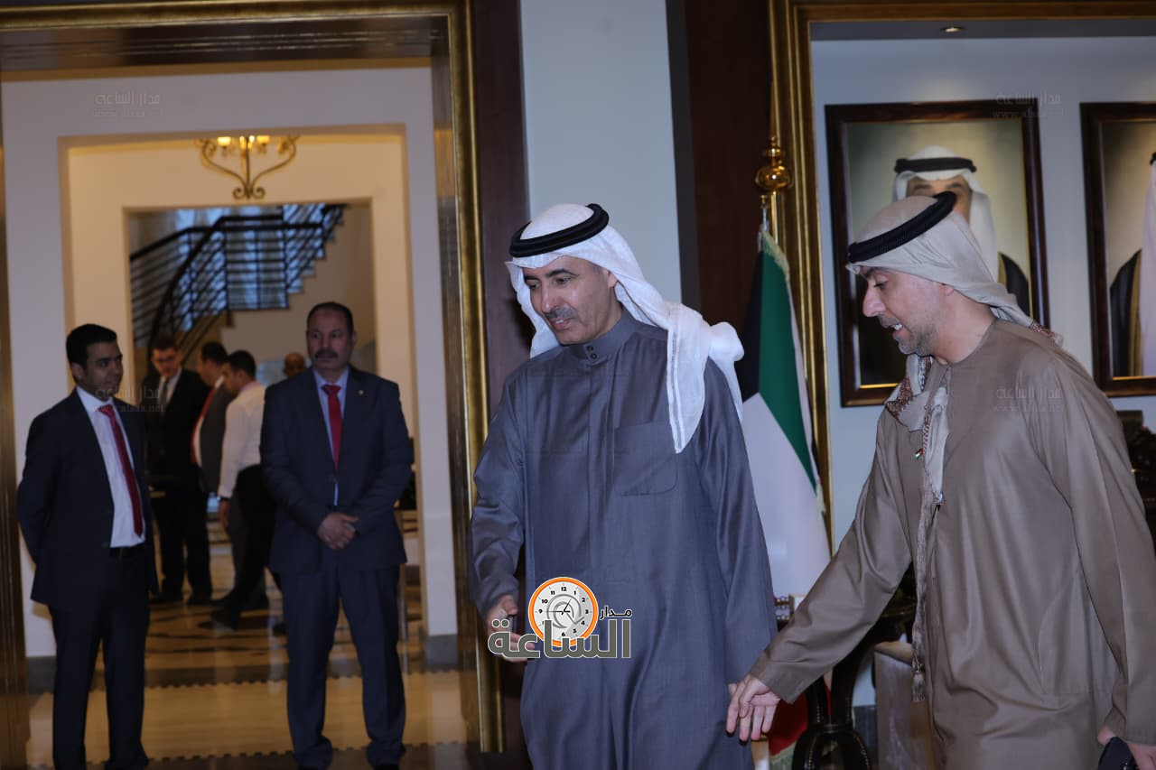 Madar Al-Saa Images 0.2563247459534992