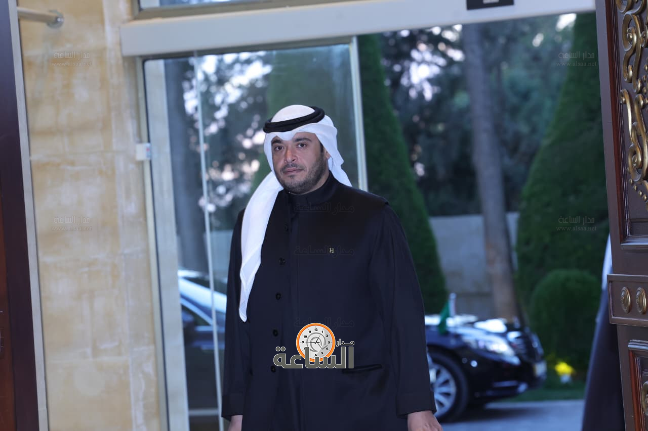 Madar Al-Saa Images 0.022268443804191795