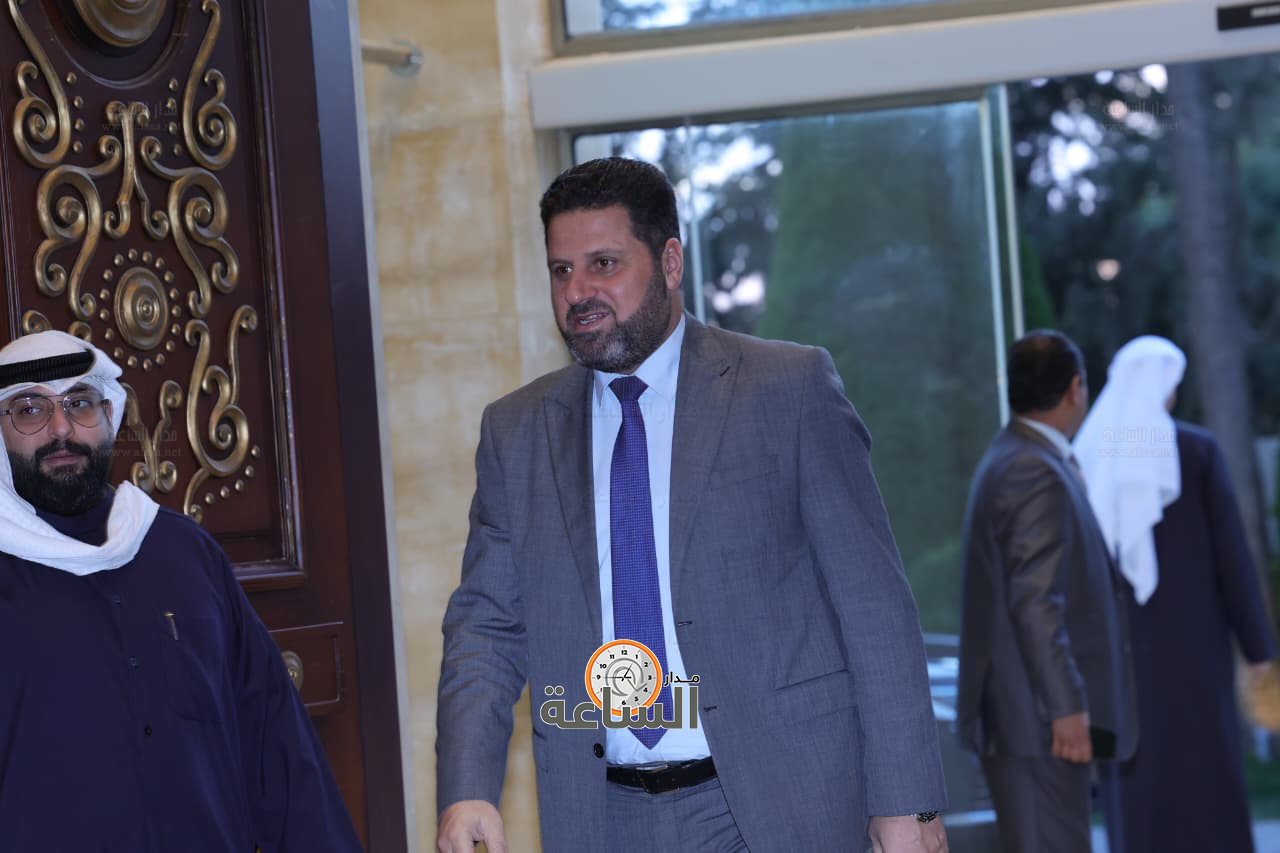 Madar Al-Saa Images 0.39836579531978467