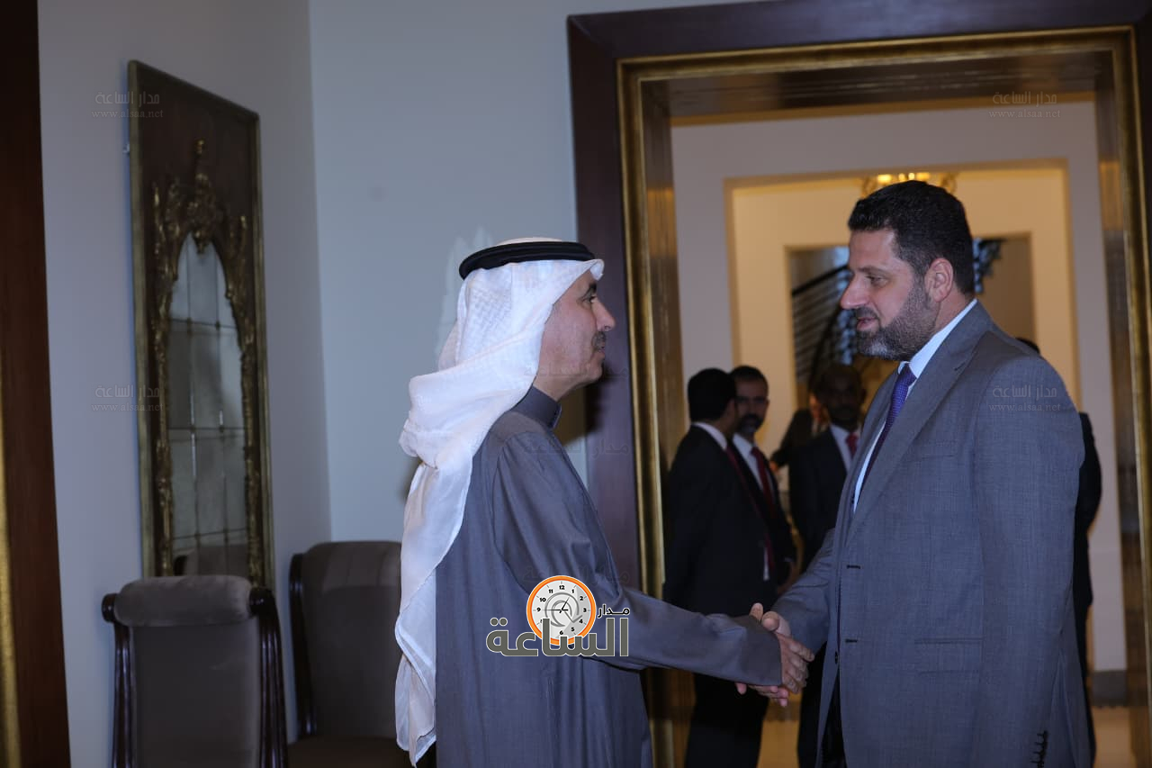 Madar Al-Saa Images 0.046898807734901404