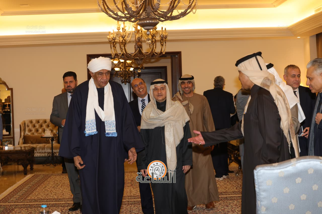 Madar Al-Saa Images 0.7245157137049489