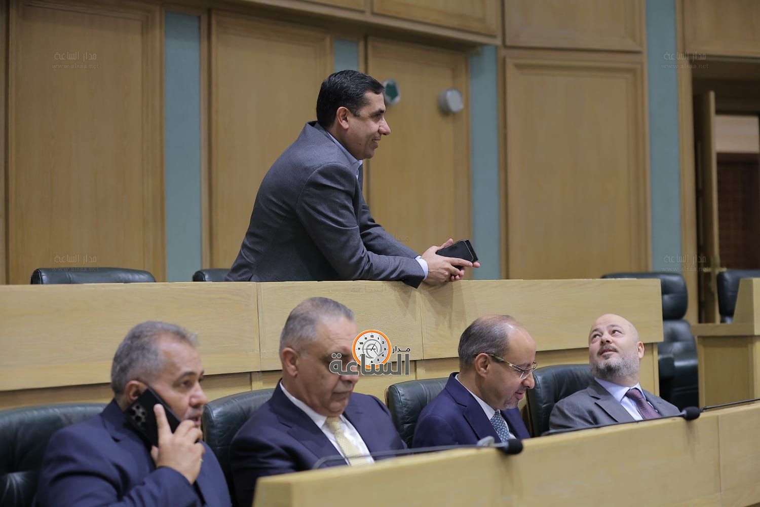 Madar Al-Saa Images 0.1318641585096162