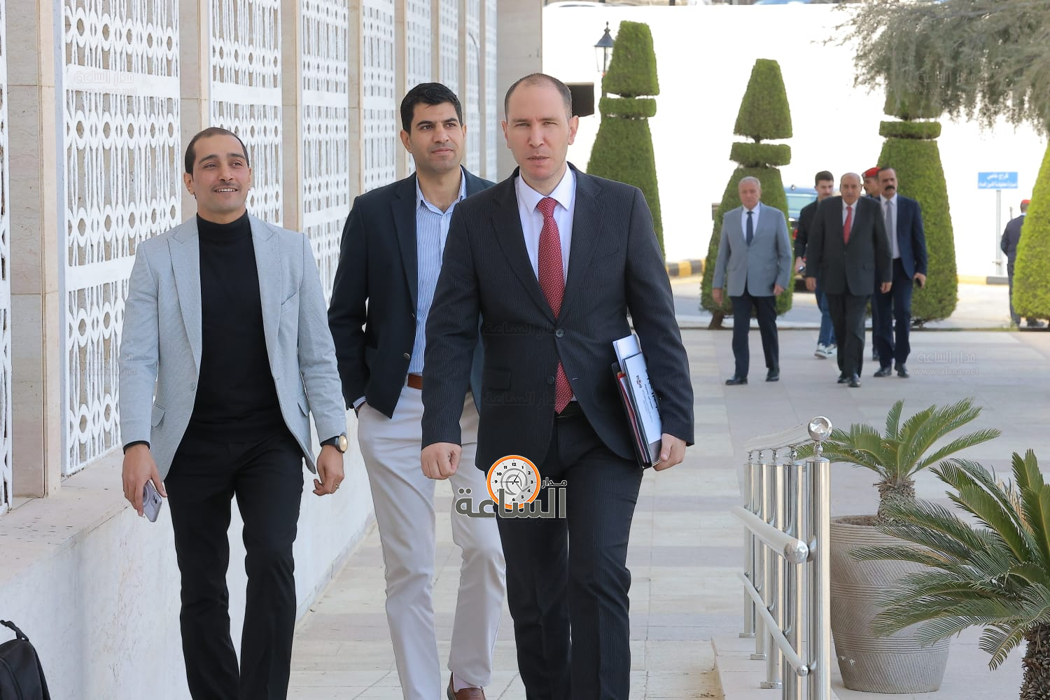 Madar Al-Saa Images 0.6811454354801103