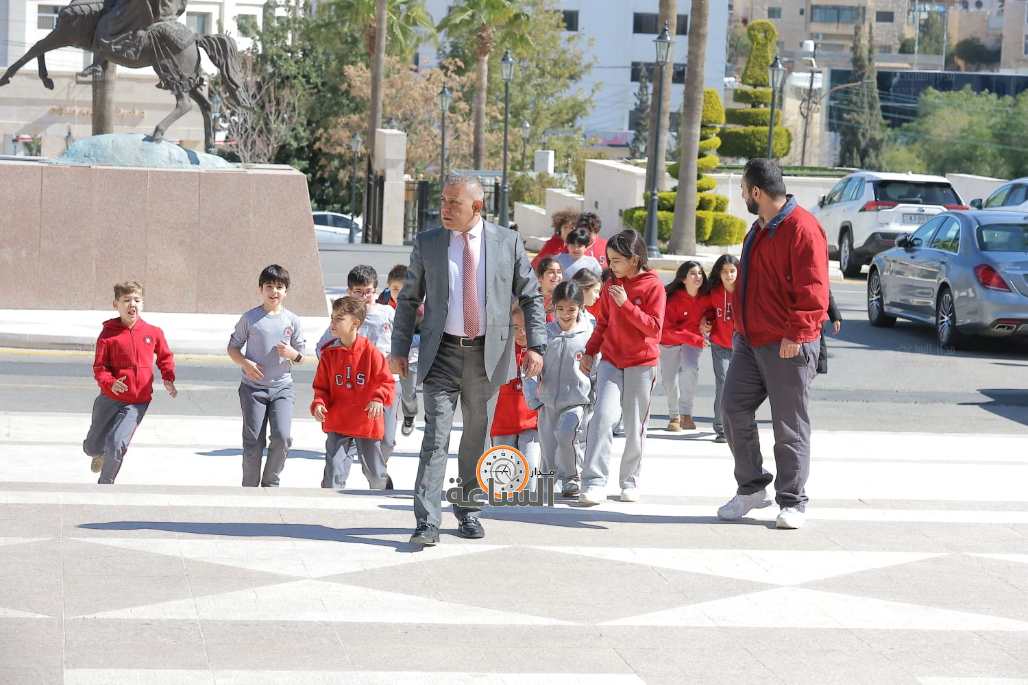 Madar Al-Saa Images 0.8154311542399333