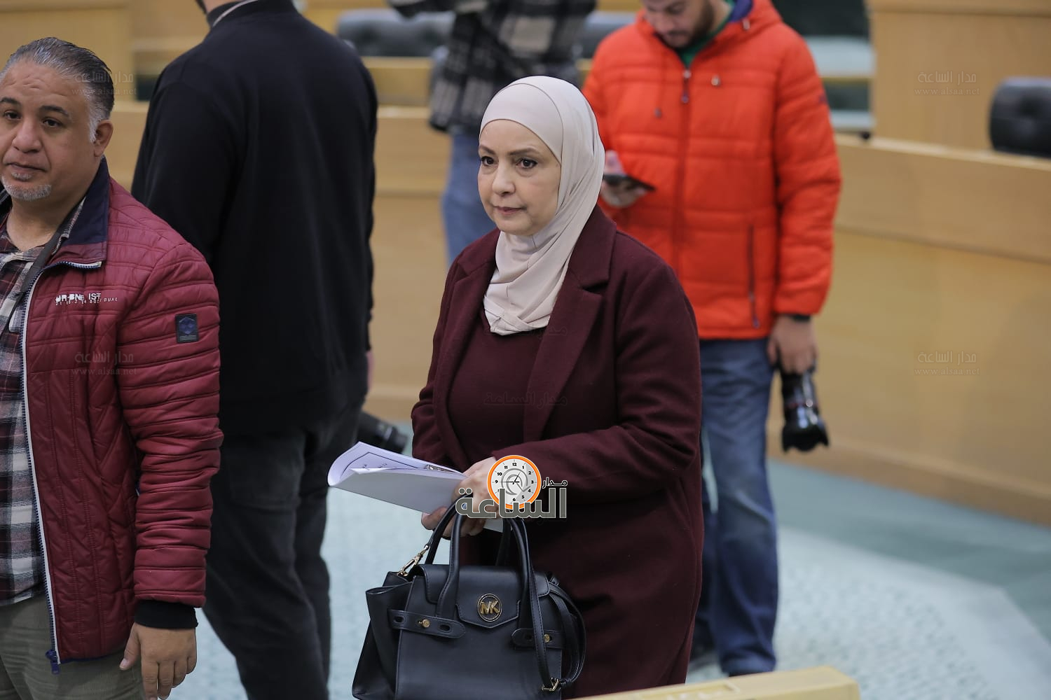 Madar Al-Saa Images 0.8164918991520215