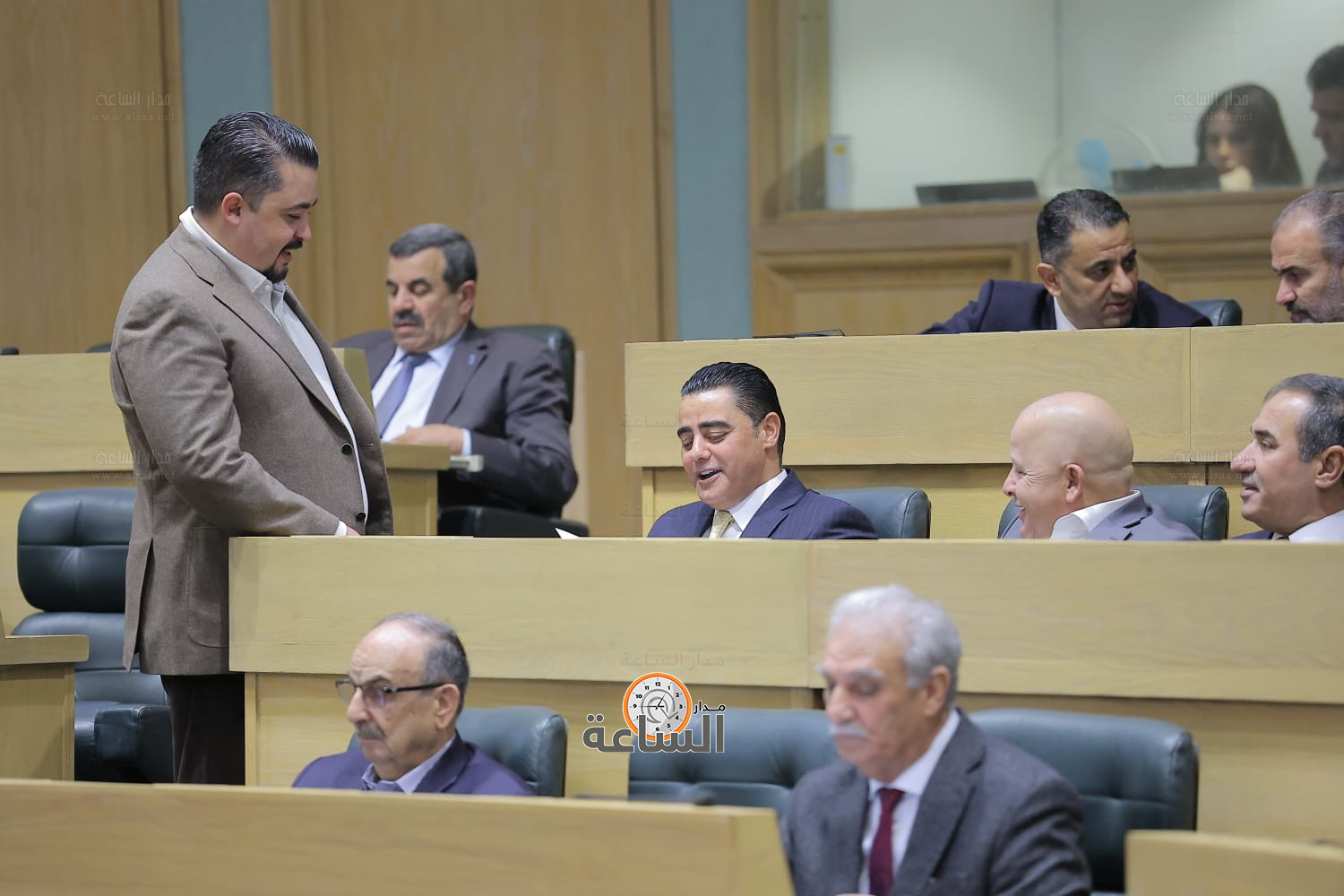 Madar Al-Saa Images 0.8908440136024658