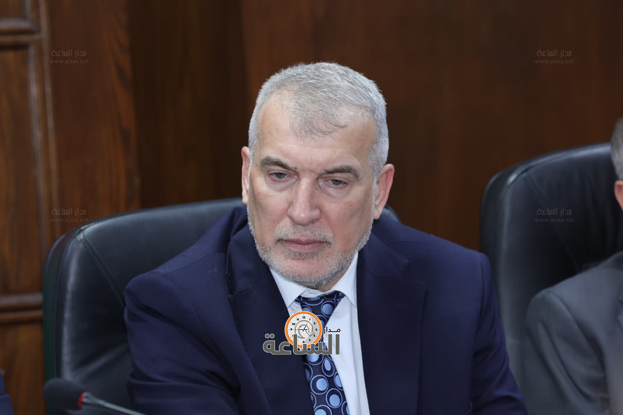 Madar Al-Saa Images 0.8338514774392985