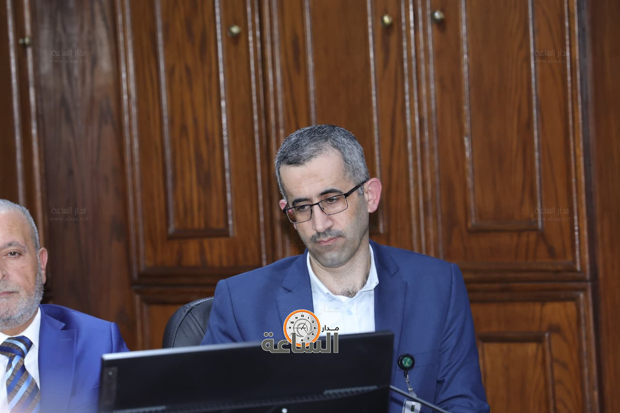 Madar Al-Saa Images 0.4713080719008321