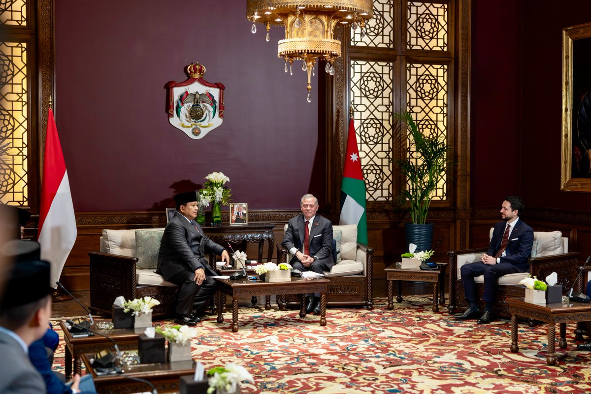 Madar Al-Saa Images 0.9006553903791232