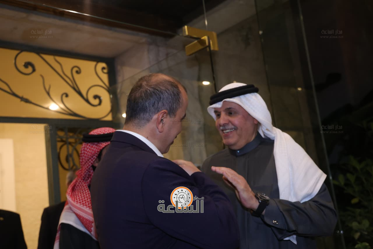 Madar Al-Saa Images 0.14278039040465995