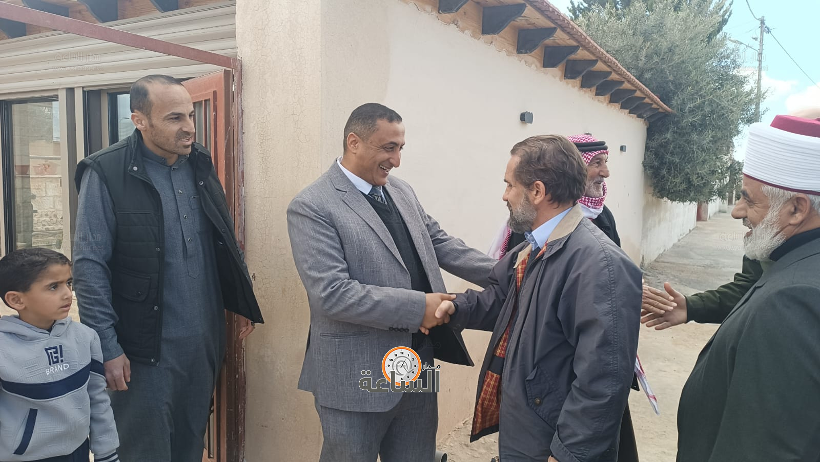 Madar Al-Saa Images 0.3878244467421106