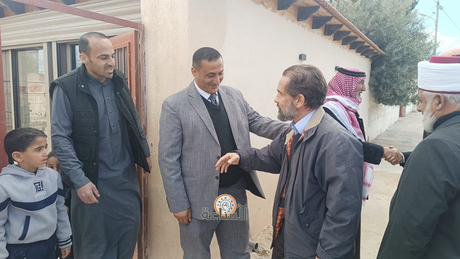 Madar Al-Saa Images 0.8470030132325267