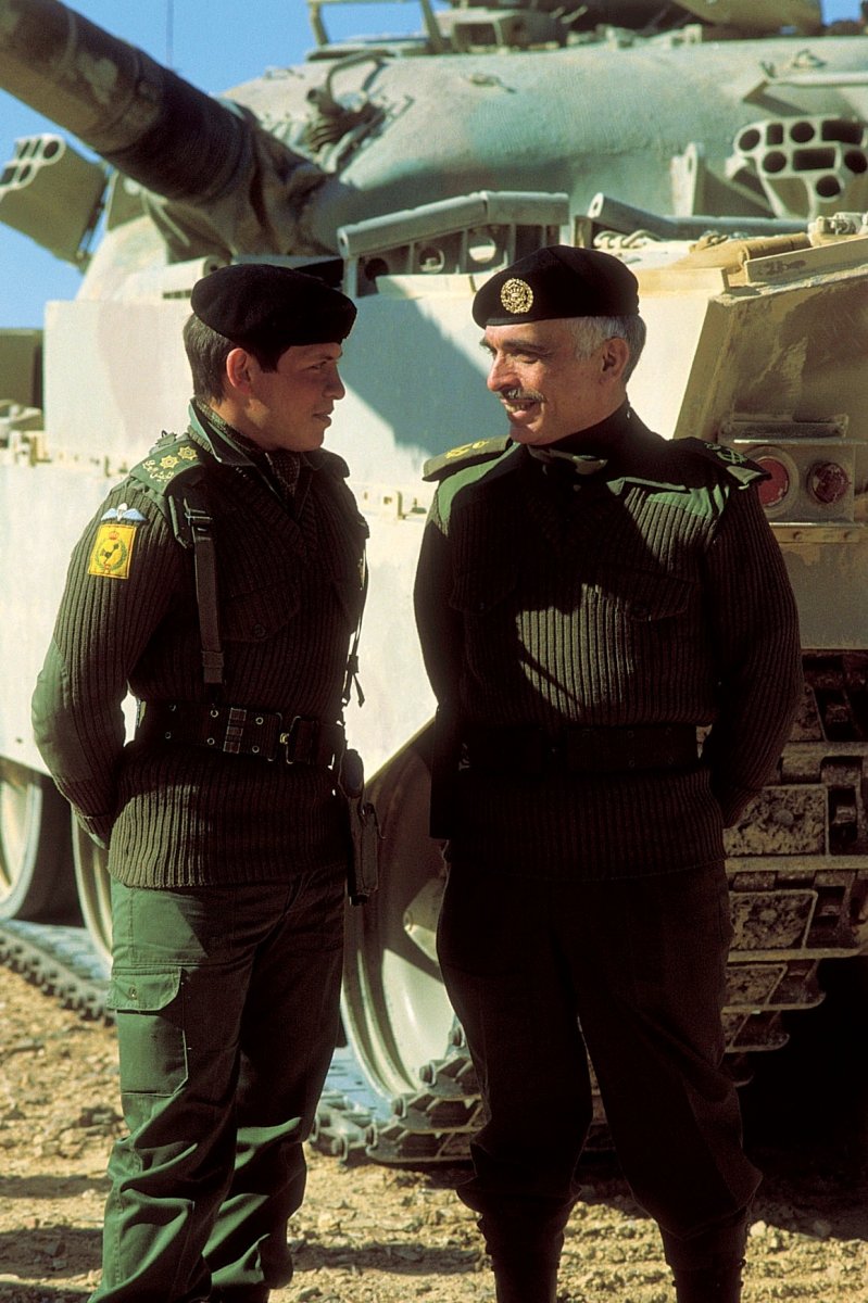 Madar Al-Saa Images 0.374818164220445