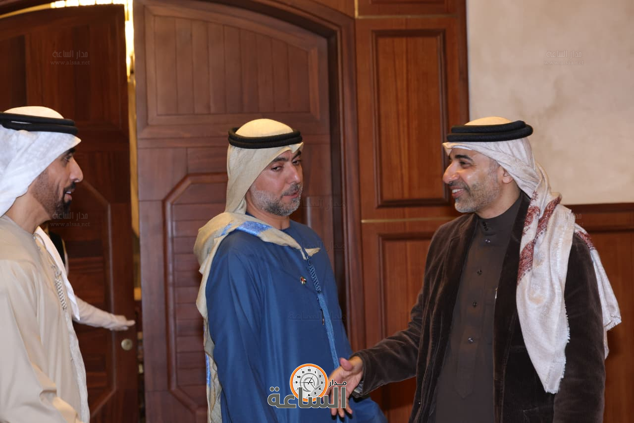 Madar Al-Saa Images 0.8329111239490588