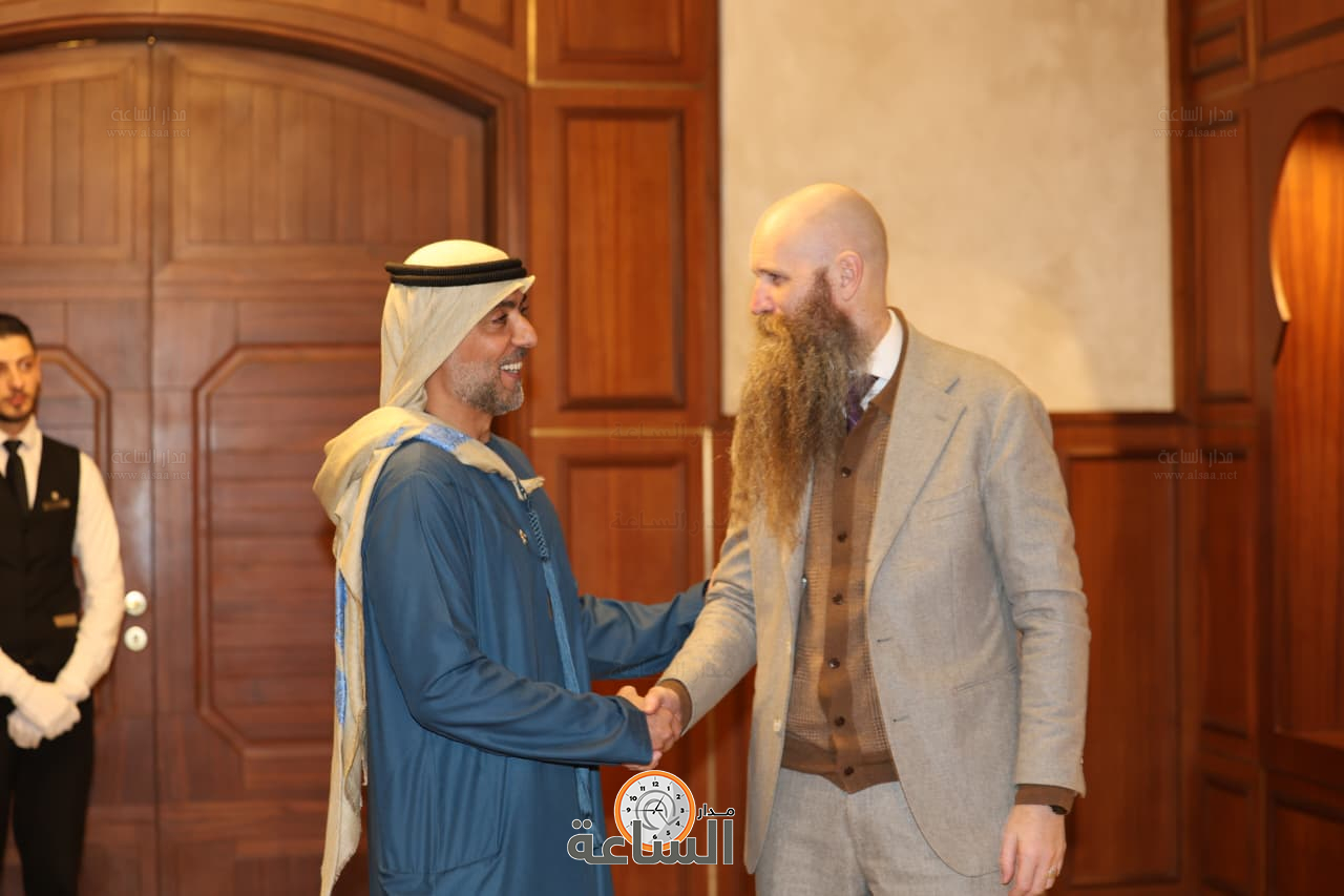 Madar Al-Saa Images 0.5684415164261242