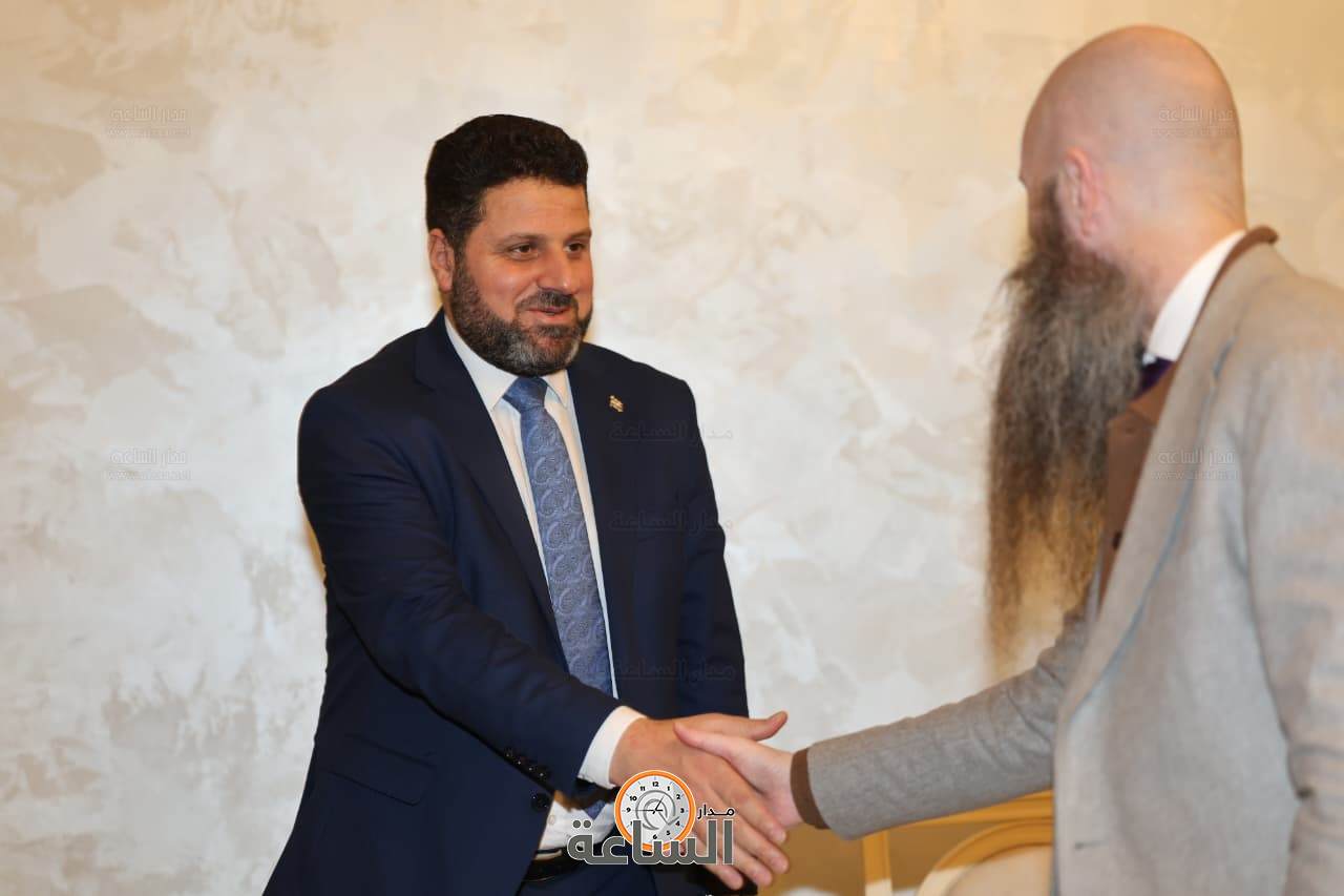 Madar Al-Saa Images 0.33887901906115425