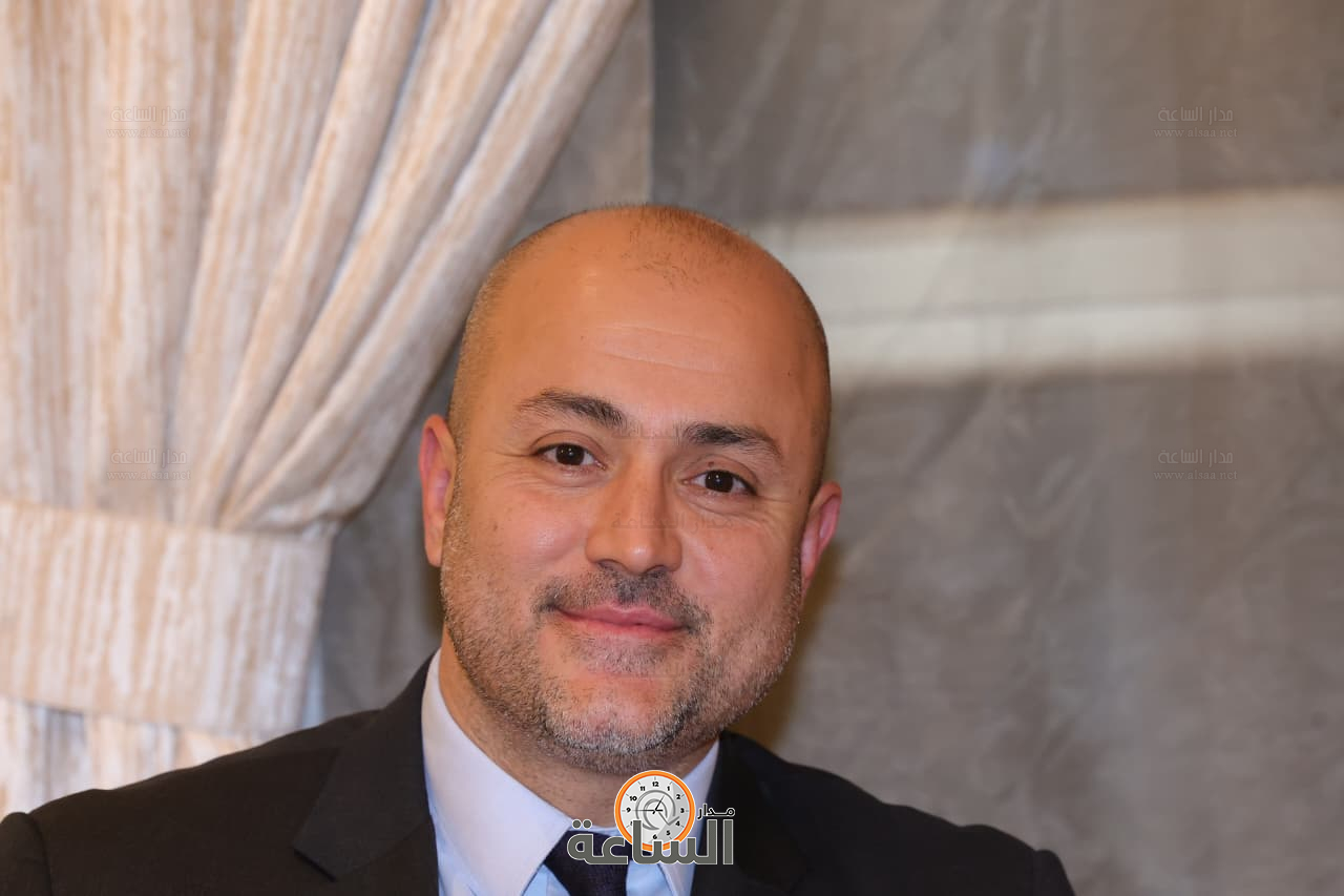 Madar Al-Saa Images 0.10712082758062169