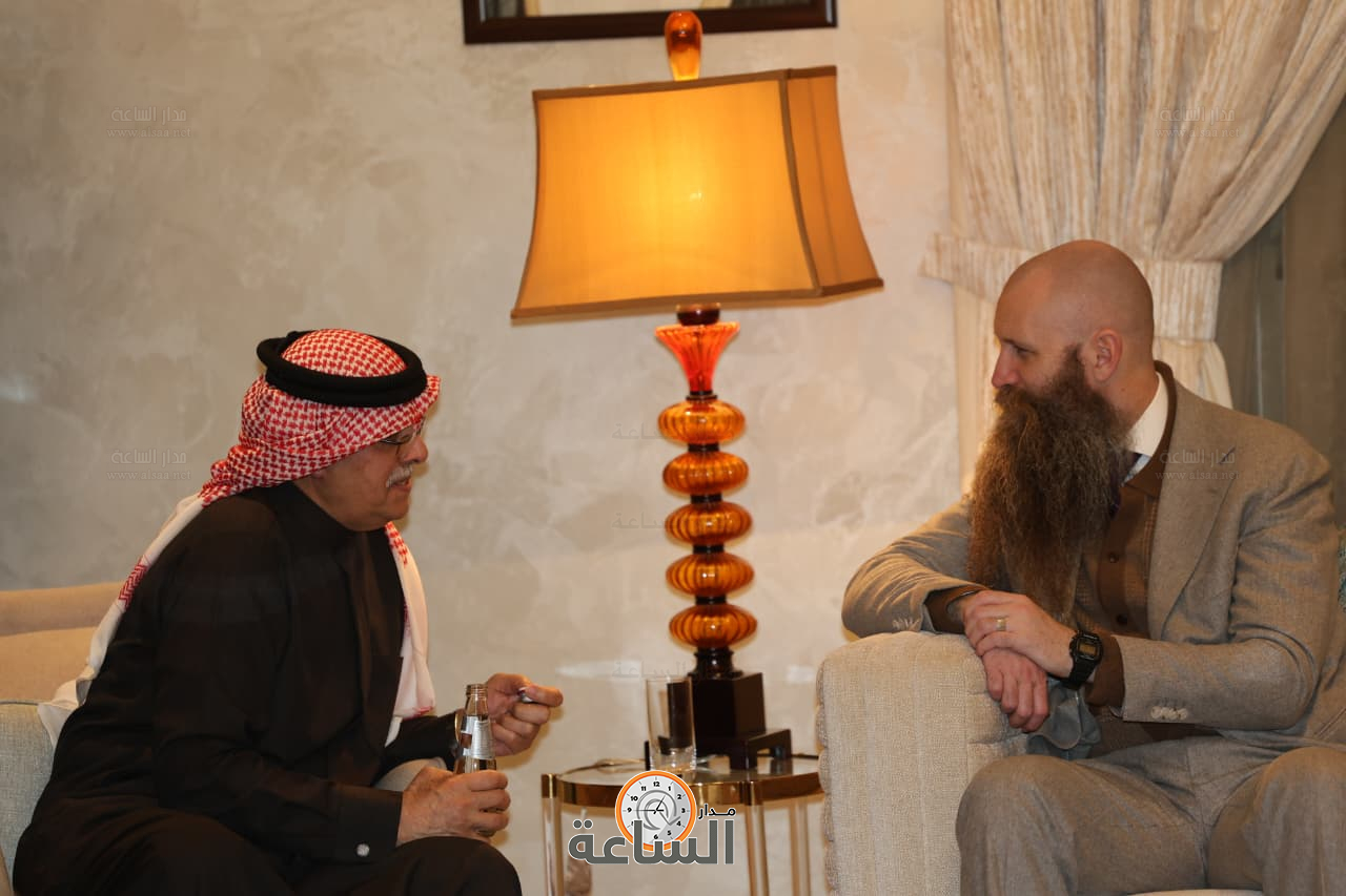 Madar Al-Saa Images 0.6804595651178216