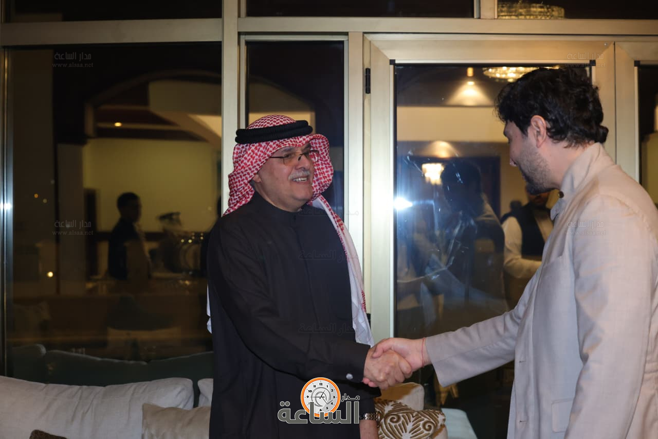 Madar Al-Saa Images 0.12674579253741836