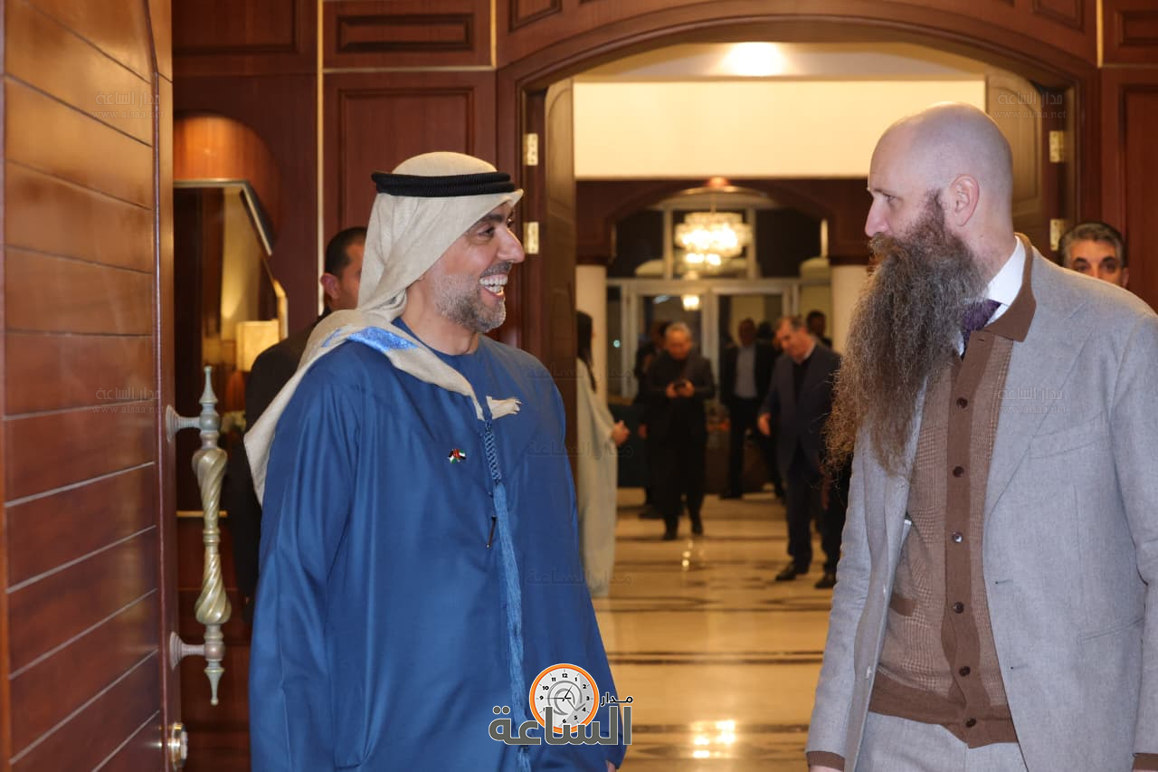 Madar Al-Saa Images 0.08885116612010113