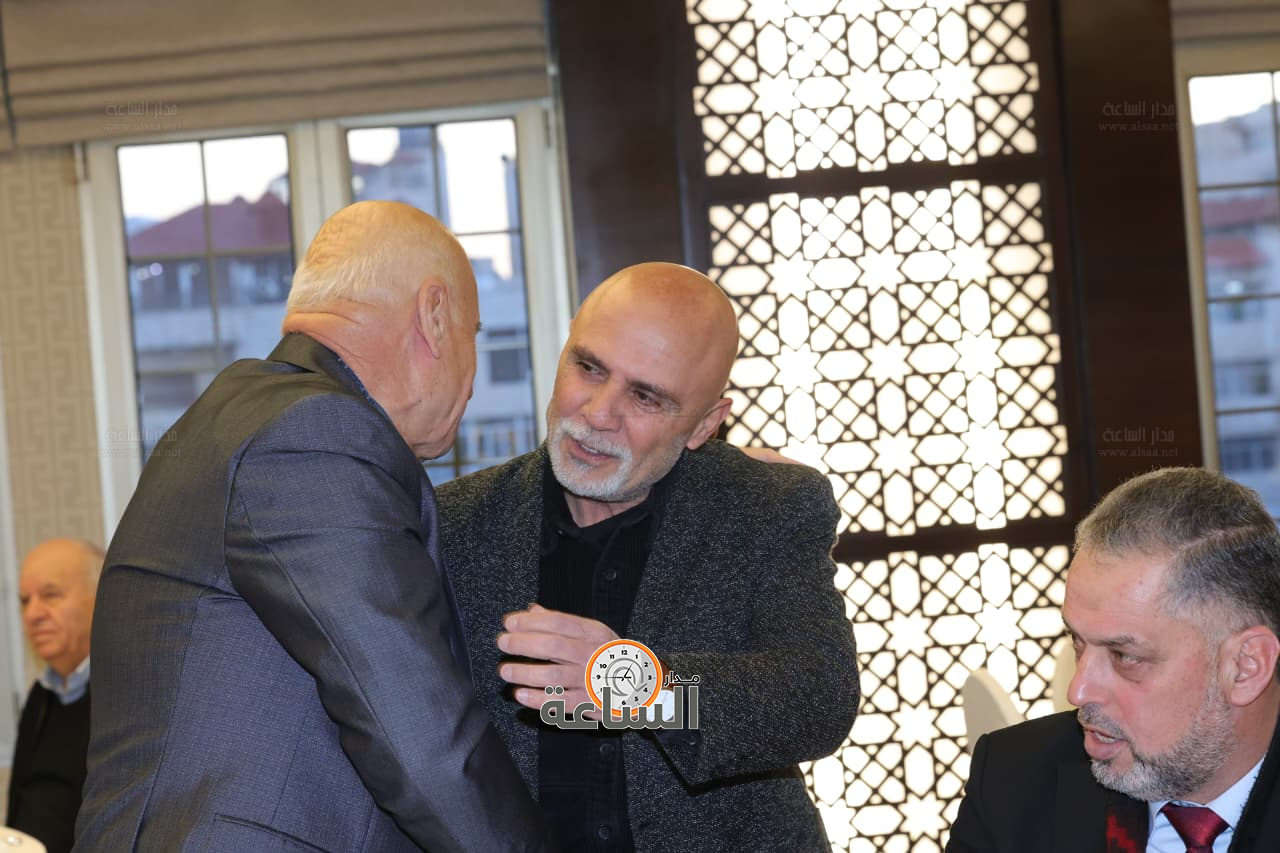 Madar Al-Saa Images 0.941742596260687