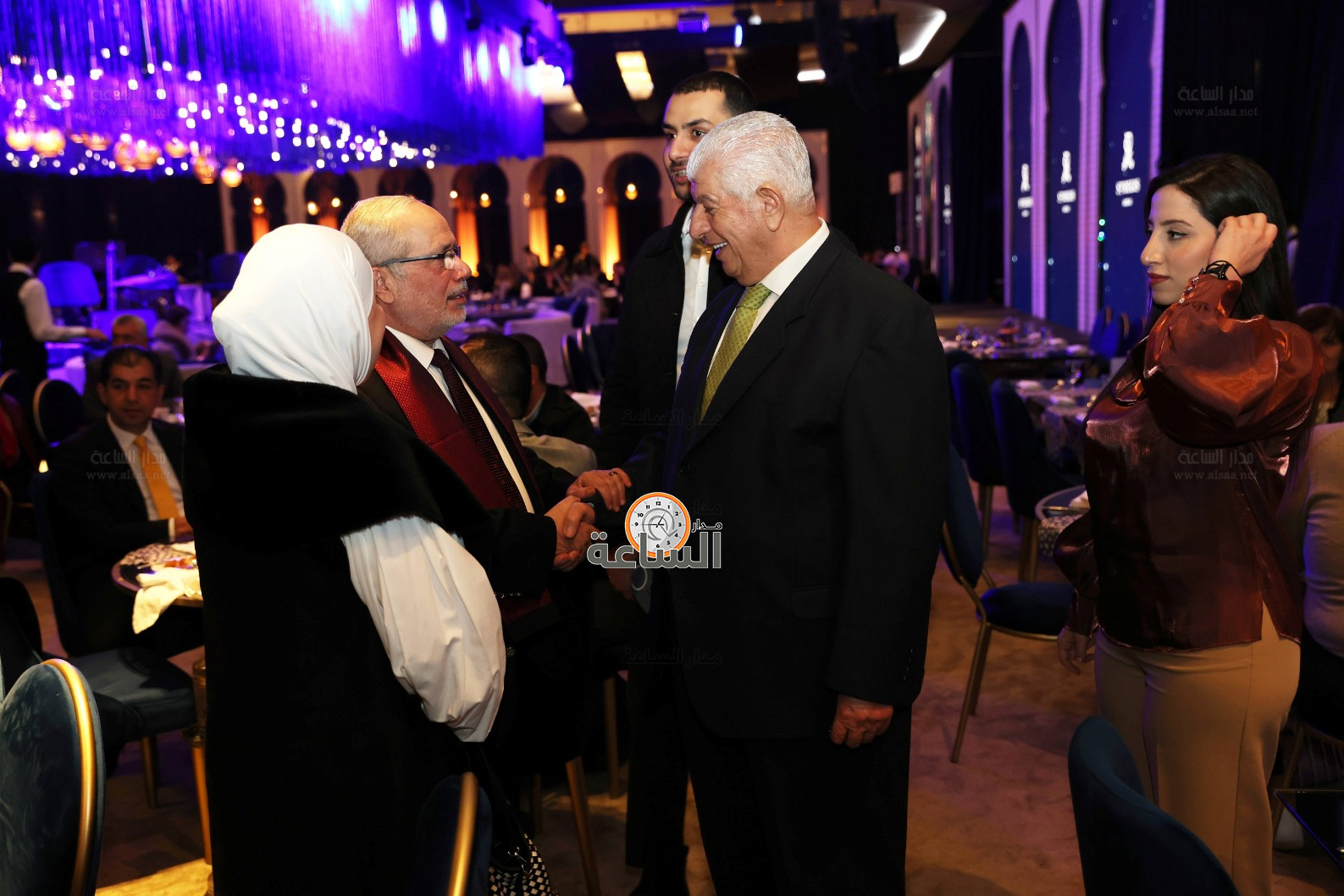 Madar Al-Saa Images 0.41807263724639365