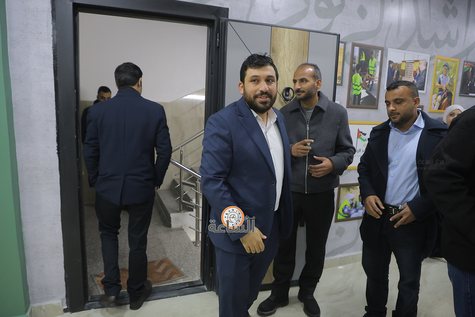 Madar Al-Saa Images 0.4105142579078992