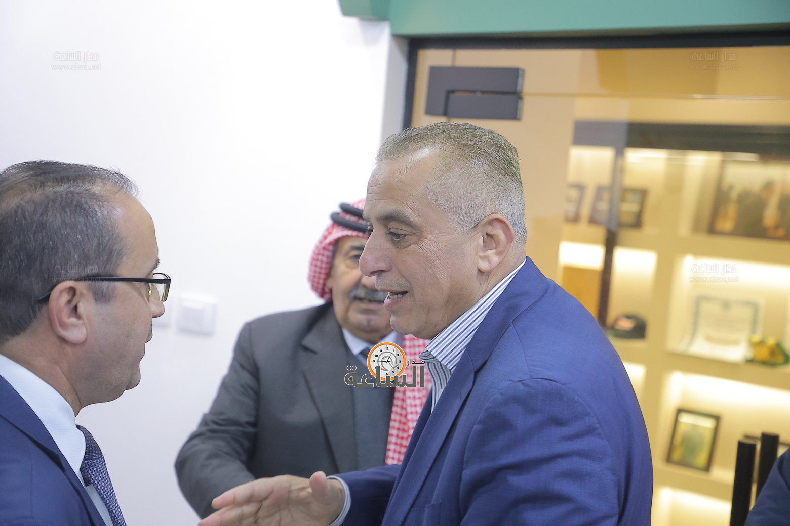 Madar Al-Saa Images 0.679199648408649