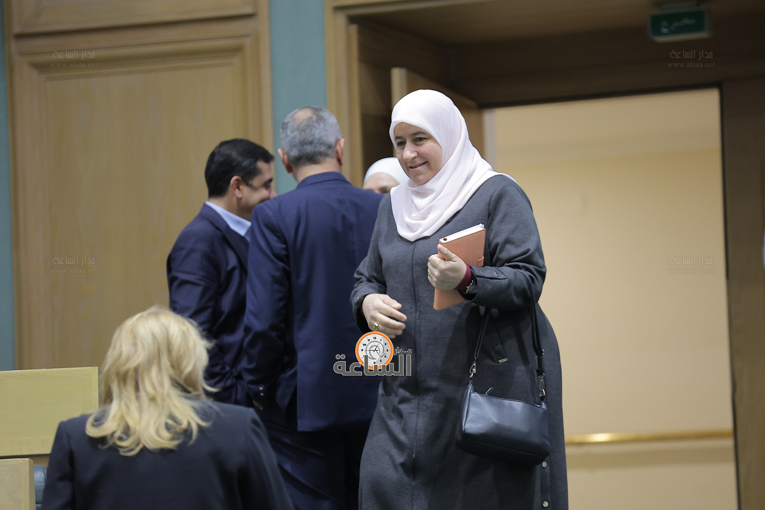 Madar Al-Saa Images 0.5118268196123839