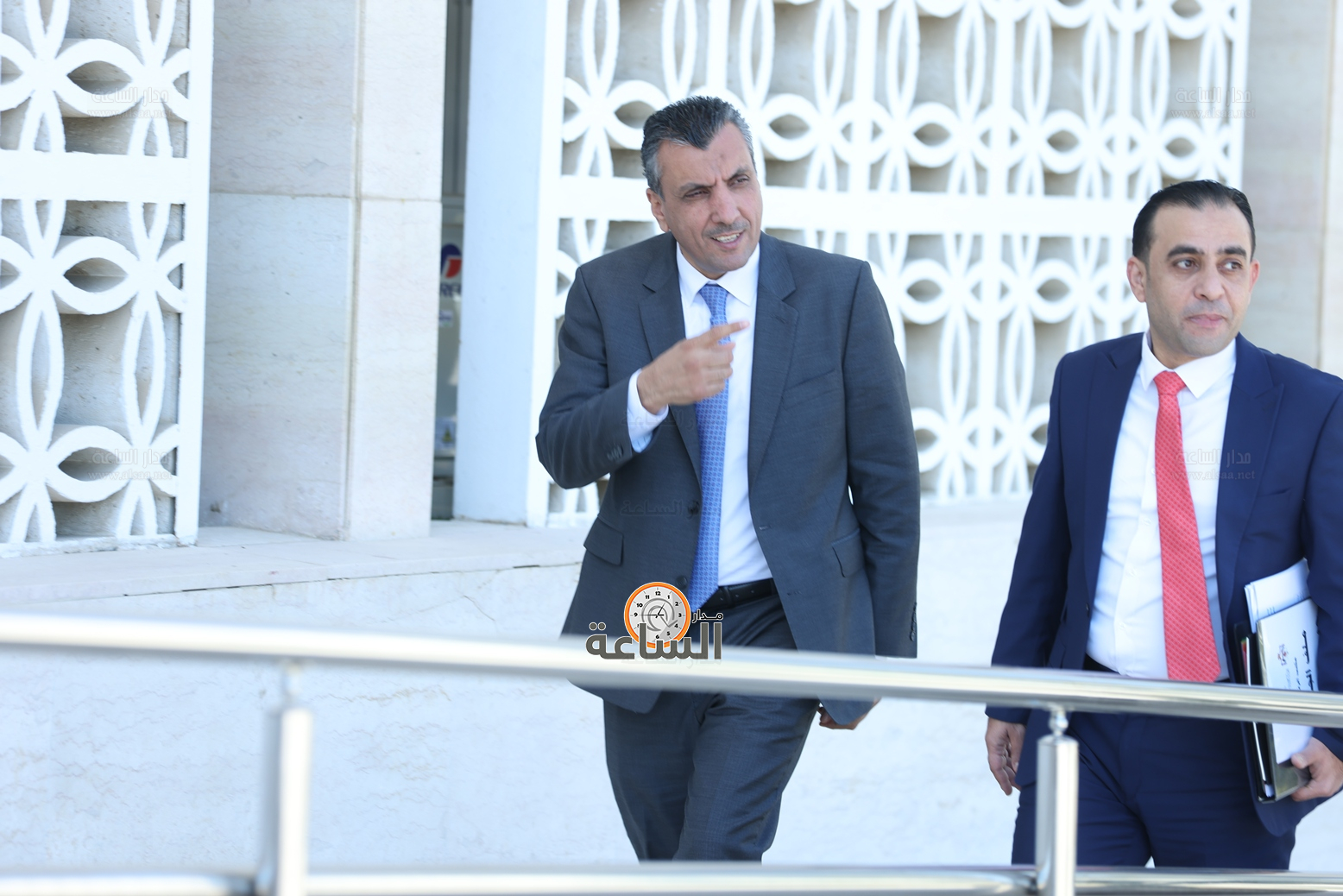 Madar Al-Saa Images 0.8059122439443835