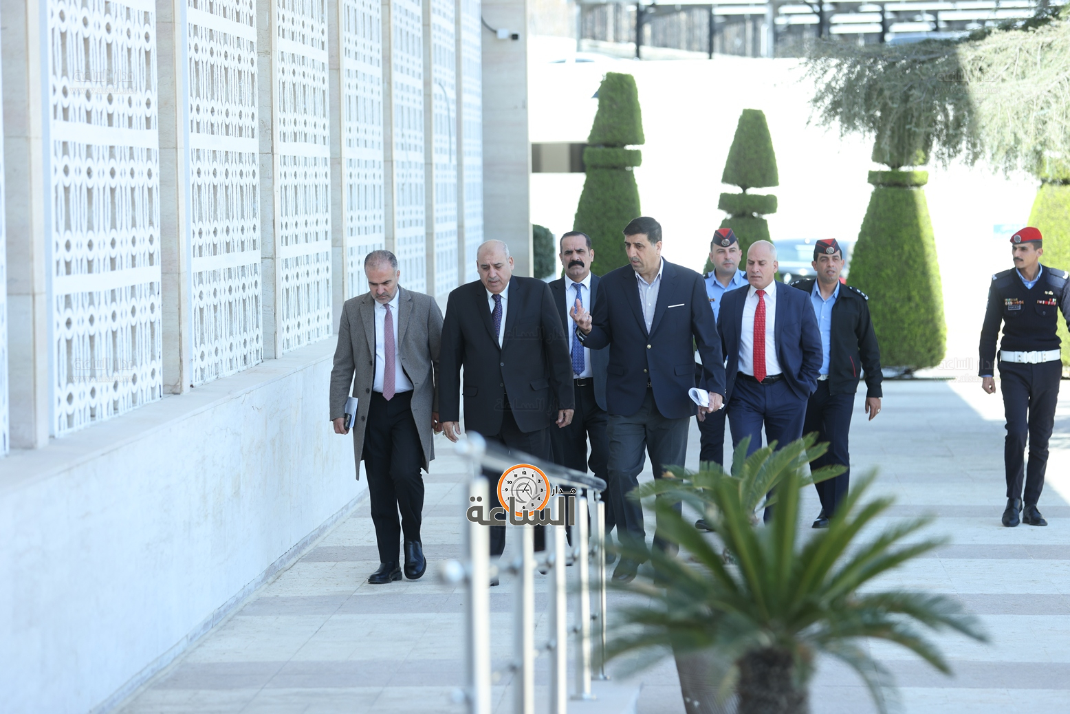 Madar Al-Saa Images 0.3908948816379145