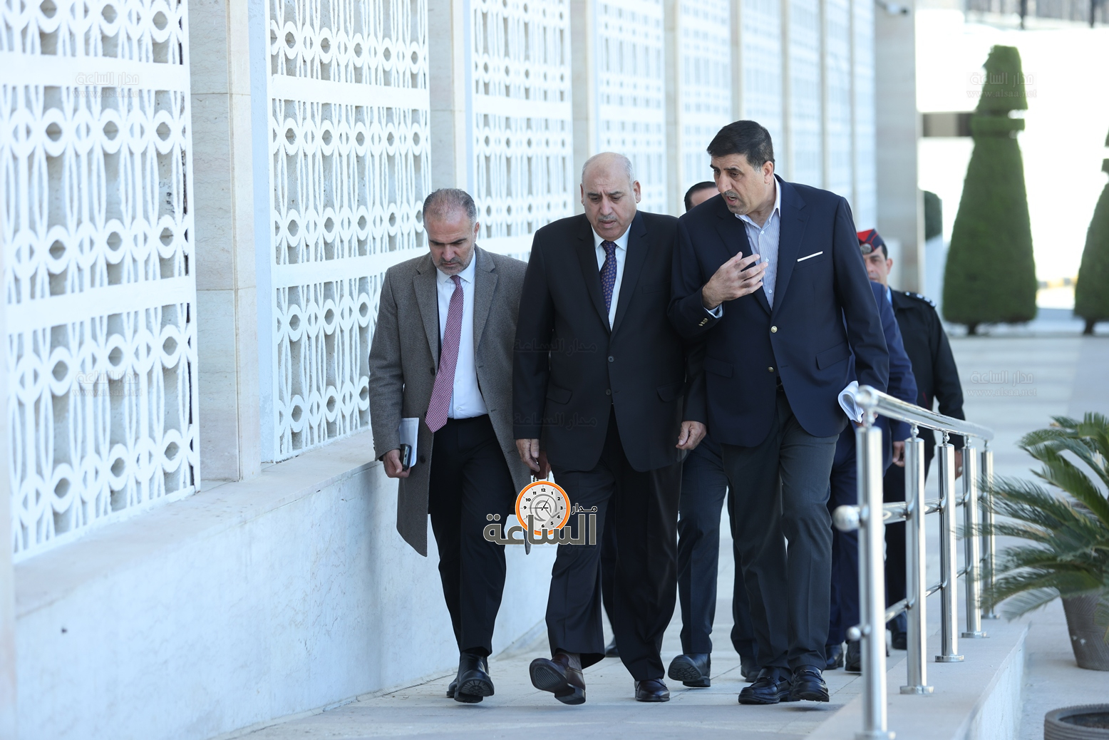 Madar Al-Saa Images 0.8421673228011444