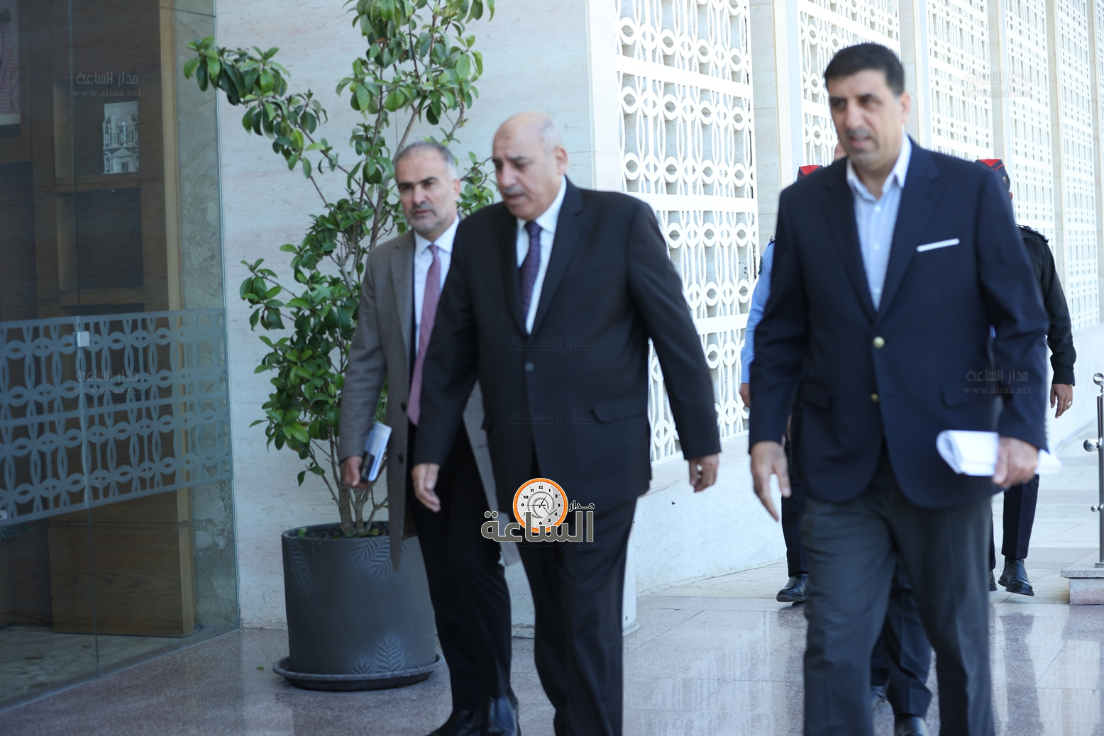 Madar Al-Saa Images 0.9789316476264361