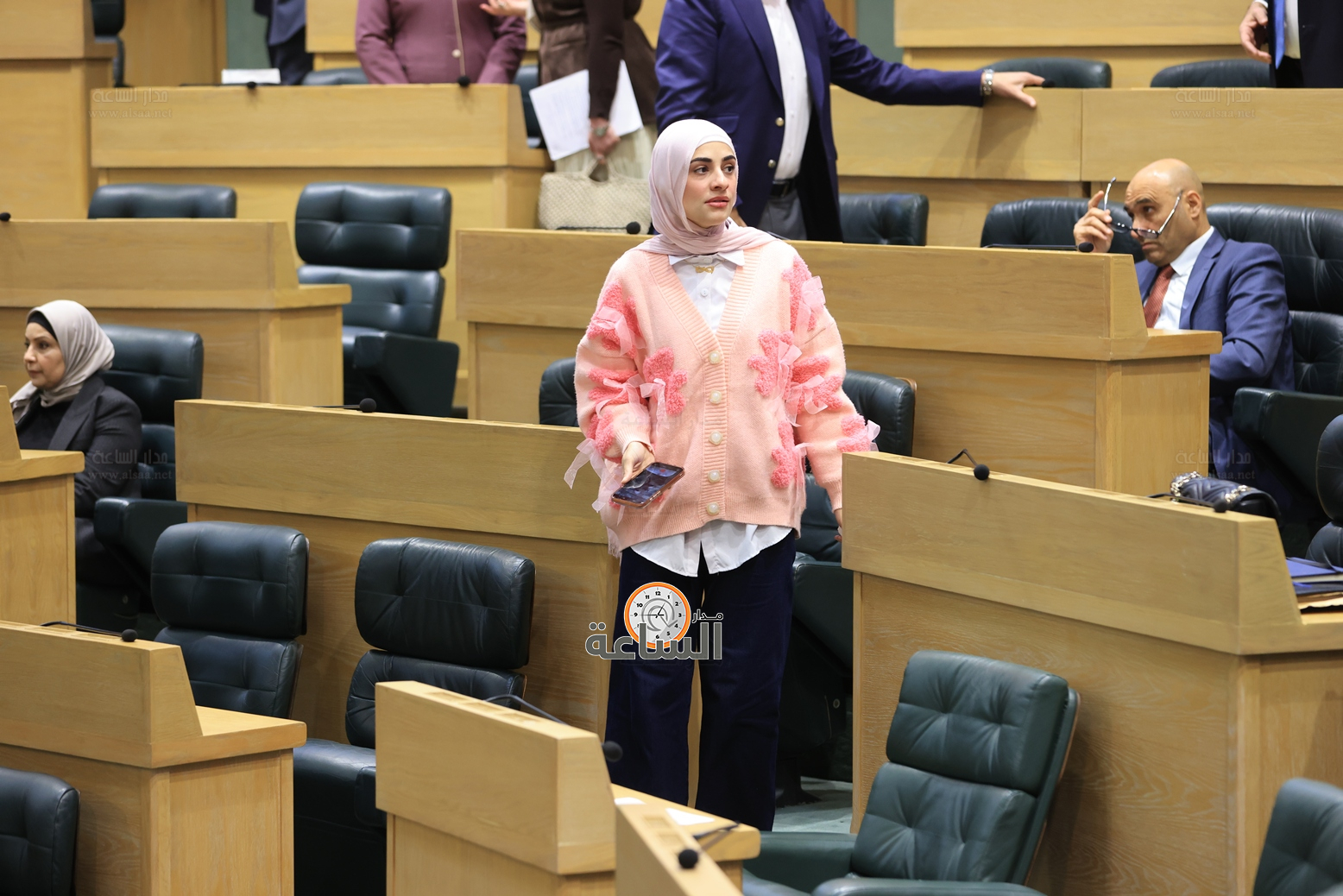 Madar Al-Saa Images 0.008191983244471013