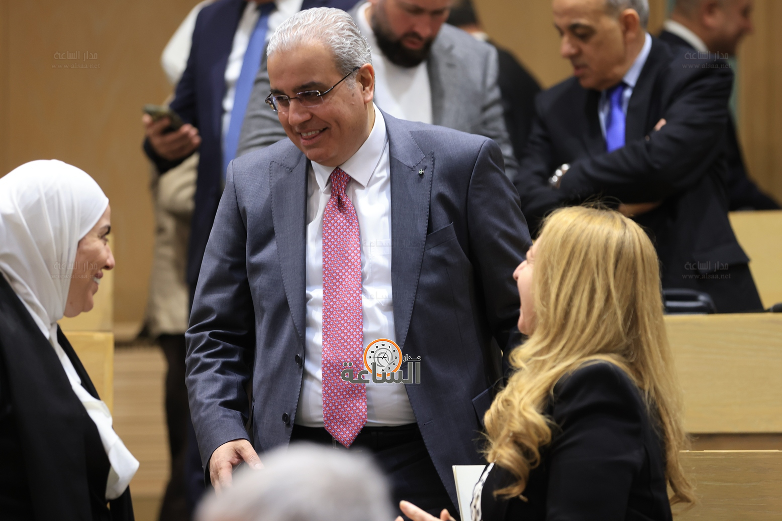 Madar Al-Saa Images 0.7118021690381555