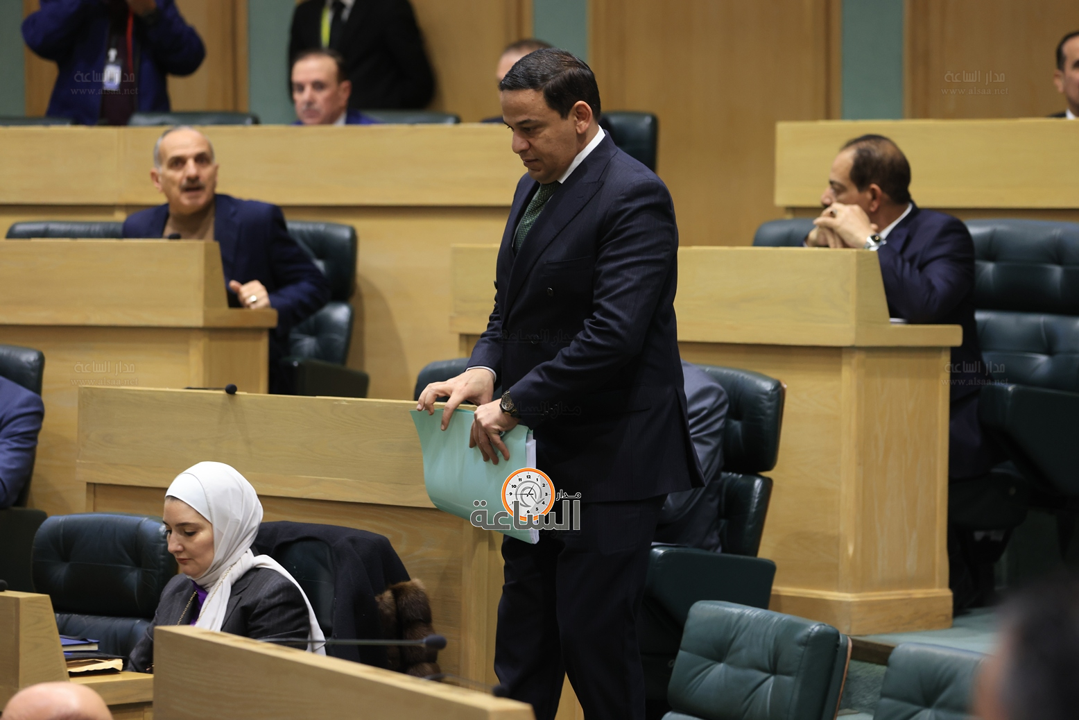 Madar Al-Saa Images 0.18890202338893902