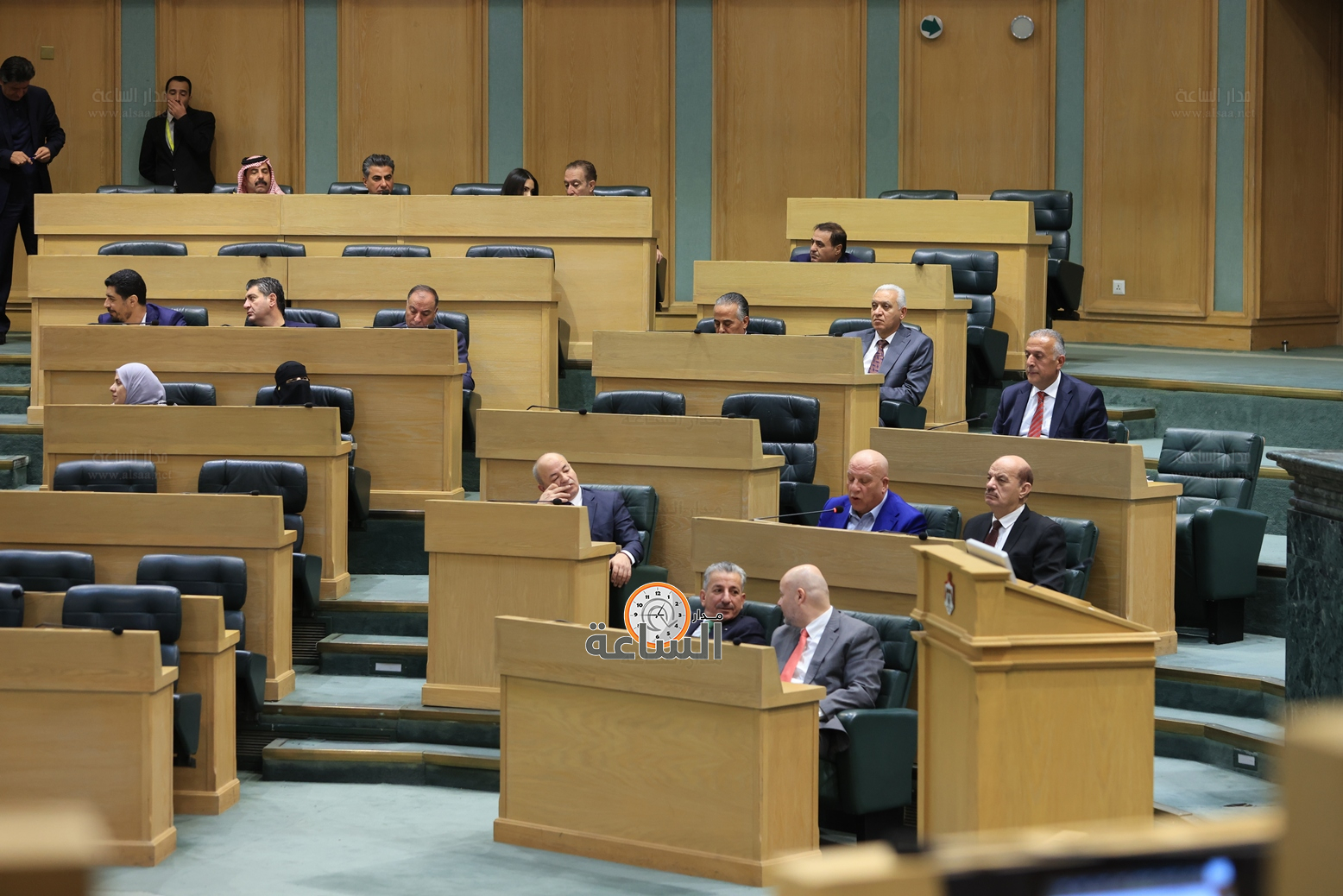 Madar Al-Saa Images 0.4341710999630002