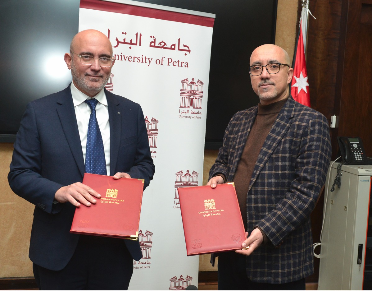 Madar Al-Saa Images 0.586965121306262