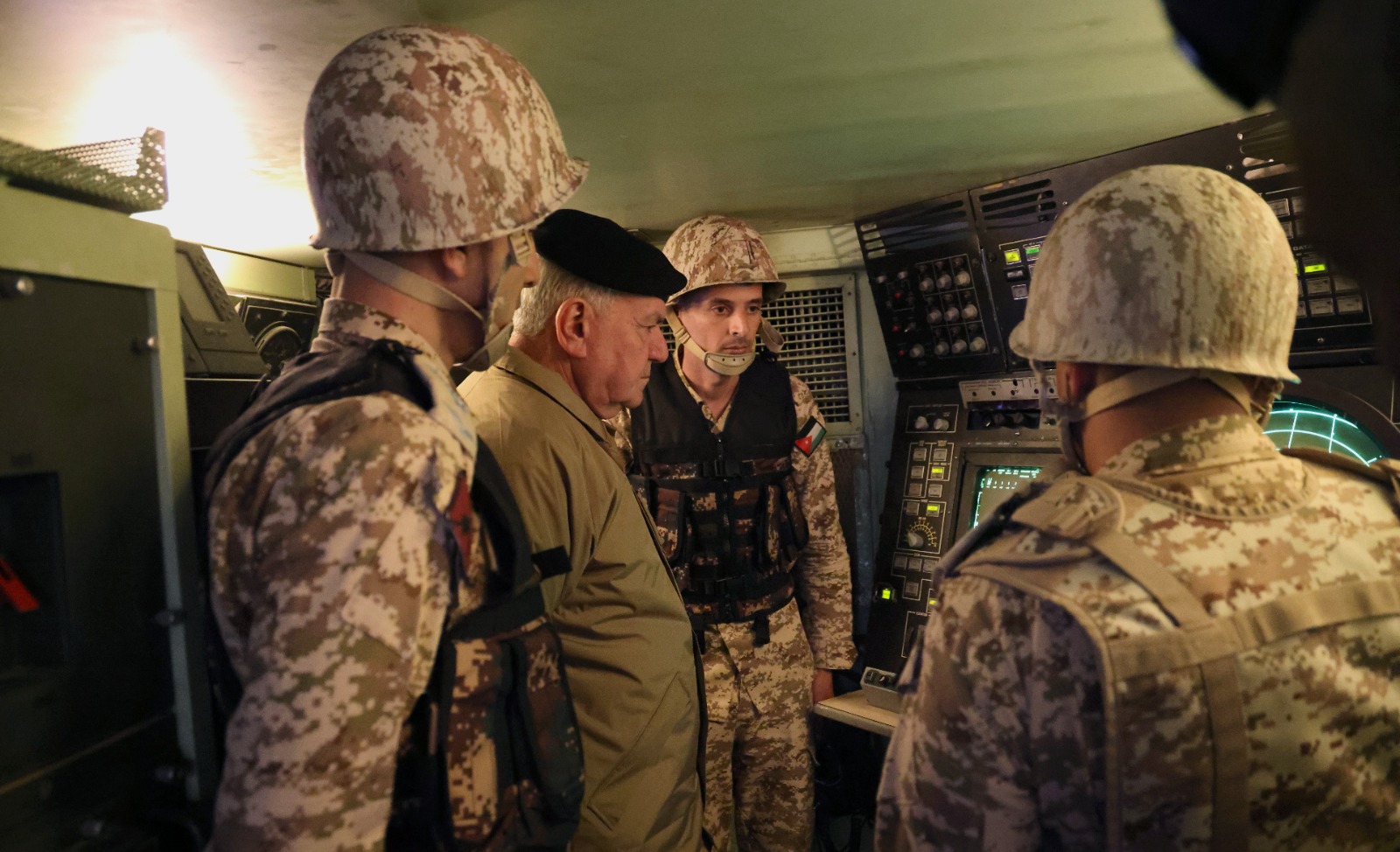 Madar Al-Saa Images 0.87651019197623