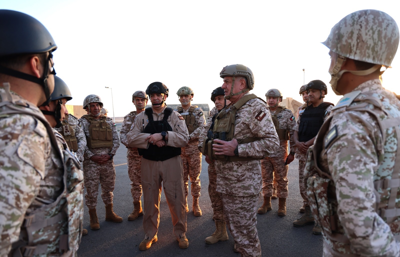 Madar Al-Saa Images 0.489327697913167