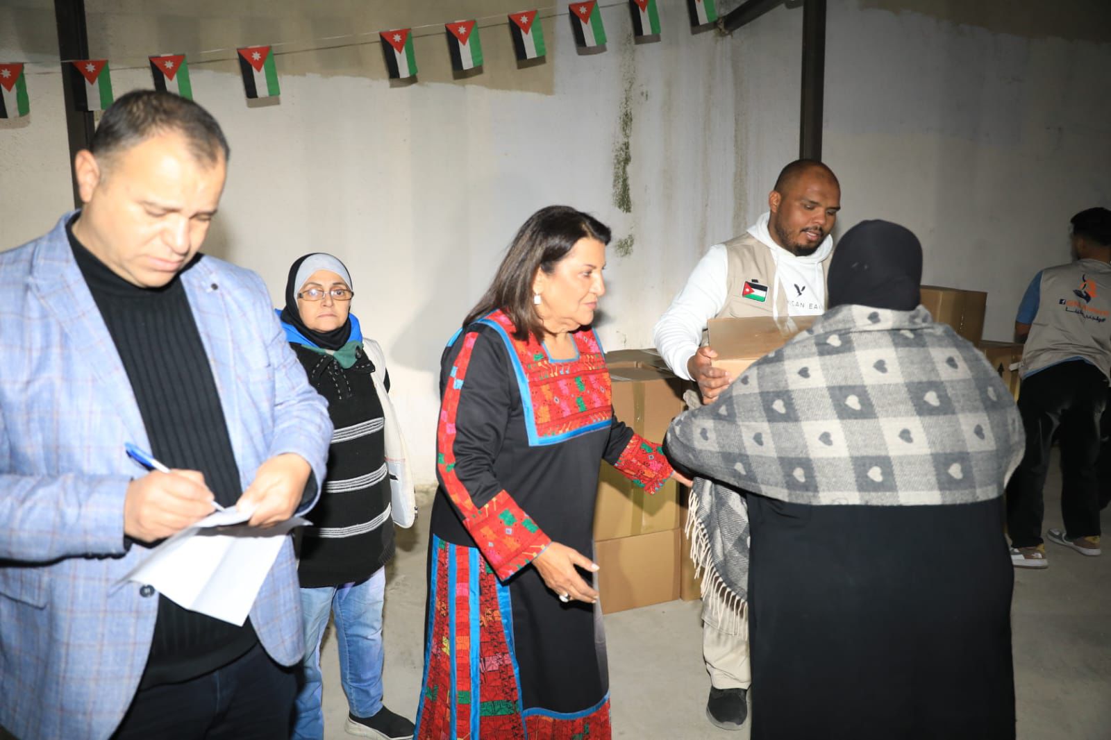 Madar Al-Saa Images 0.6962940953205125