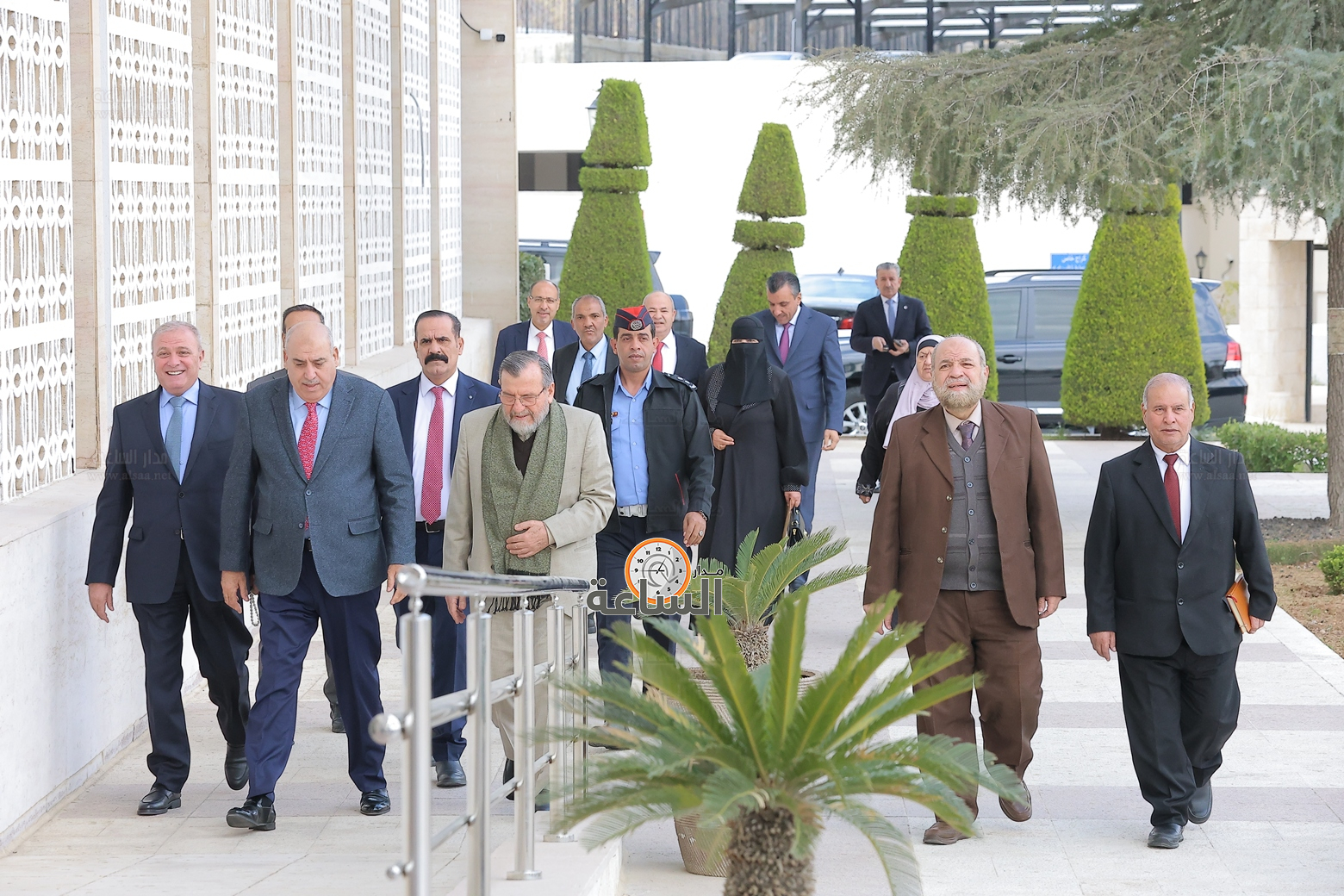 Madar Al-Saa Images 0.3068713670046299