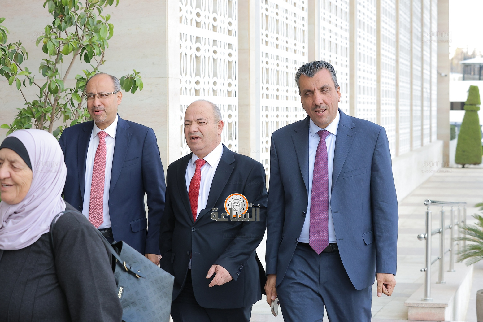 Madar Al-Saa Images 0.9368462425824168