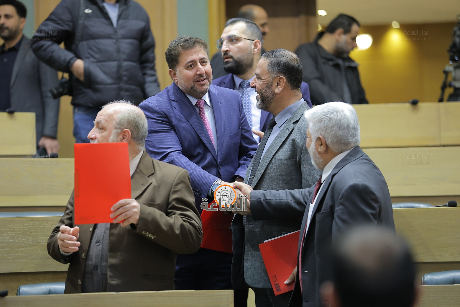 Madar Al-Saa Images 0.5798003055508725