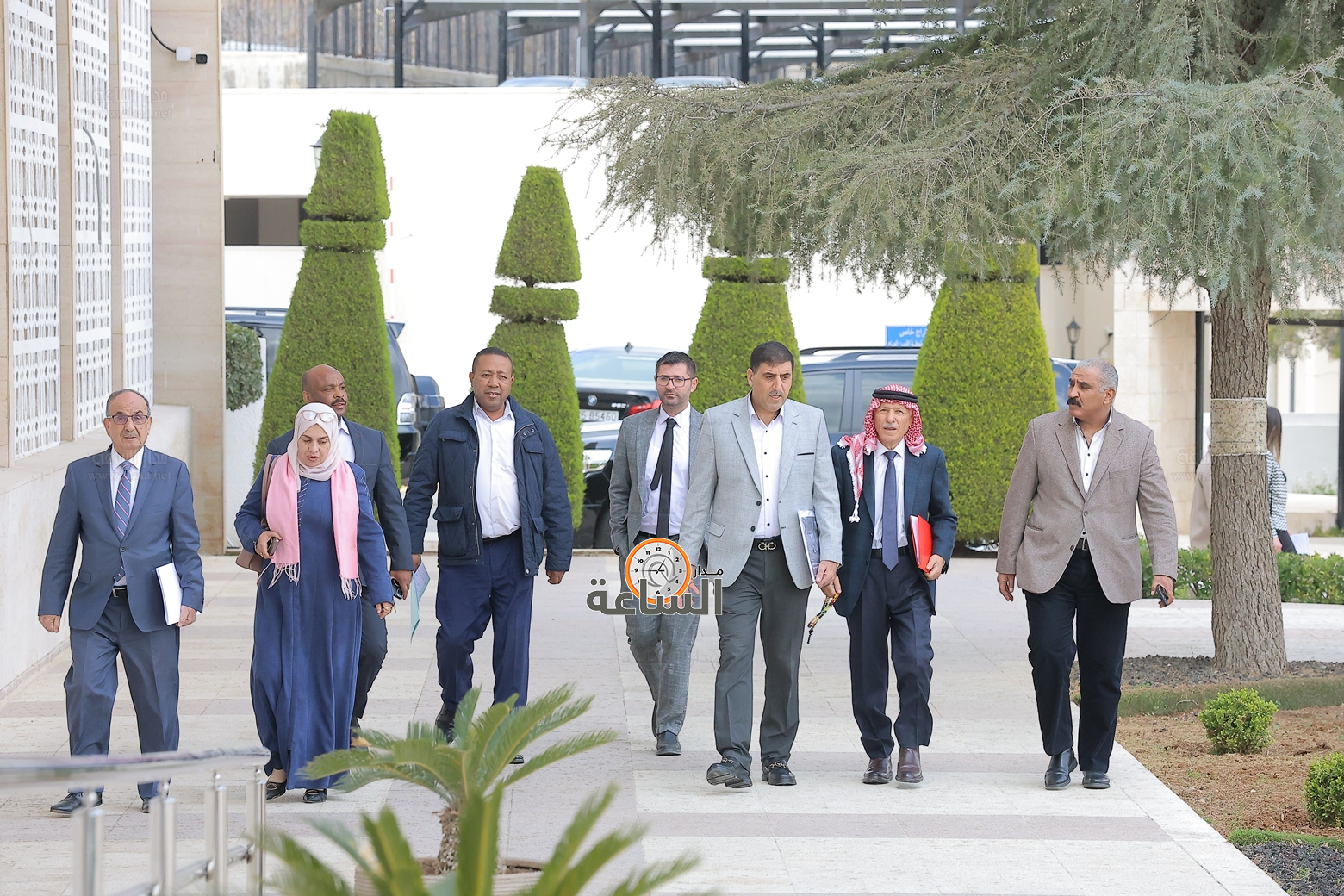 Madar Al-Saa Images 0.3304490779252488